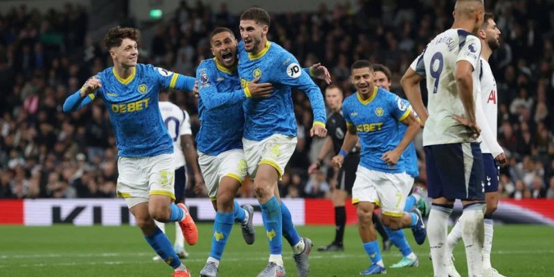 Wolves vs Tottenham Hotspur thuộc nhóm cầm đèn đỏ